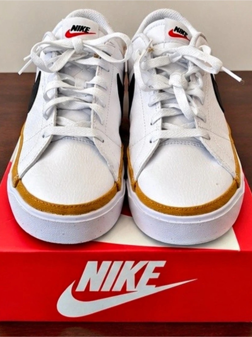 Nike Court Legacy NN Sneakers White & Gold US Like New